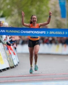 GocxfvQXQAAzwi4 claudia